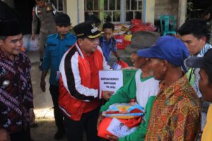 Bencana Angin Puting Beliung Hancurkan 27 warga