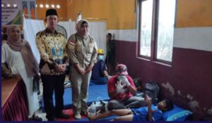 Ketua DPRD Banyuasin Beri Jaminan Perlindungan Kematian dan Kecelakaan Kerja Untuk Nelayan