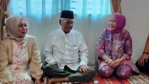 Masyarakat Berharap Diana H Basir Dampingi H Slamet Maju Sebagai Calon Bupati 2024