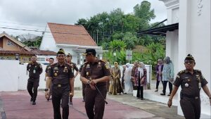 Cek Posko Pemilu, Kajati Sumsel Apresiasi Kinerja Kejari OKU Selatan