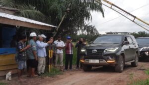 Warga Kecamatan Air Salek Tersenyum Semeringah