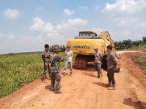 Progres Fisik Penimbunan dan Pembangunan Jalan TMMD ke 21 Mencapai 70 Persen