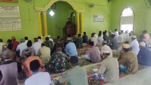 Jum’at Barokah, Anggota Satgas TMMD Bertindak Sebagai Khotib dan Imam