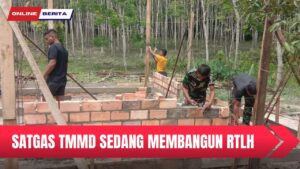 Kejar Target, Tahapan Pengerjaan Dinding RTLH Satgas TMMD 121